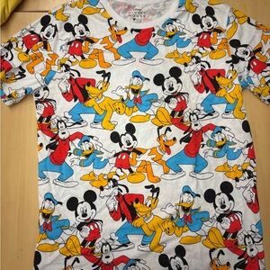 Disney White and Red Mickey Mouse Short Sleeve Tee